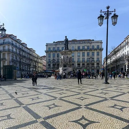 Plum Guide - River Portal Apartment Lisbon